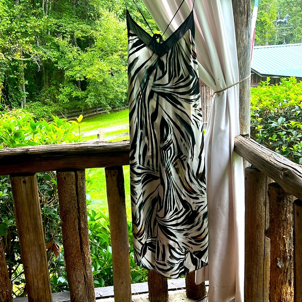 LOLA AND GRACE SLIP DRESS NWOT BLACK/GRAY/BLUE WATER COLOR DRESS SIZE XL MIDI